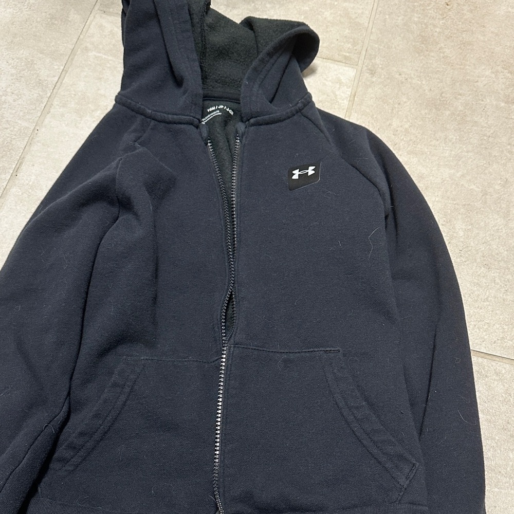 Under Armor boys small black hoodie